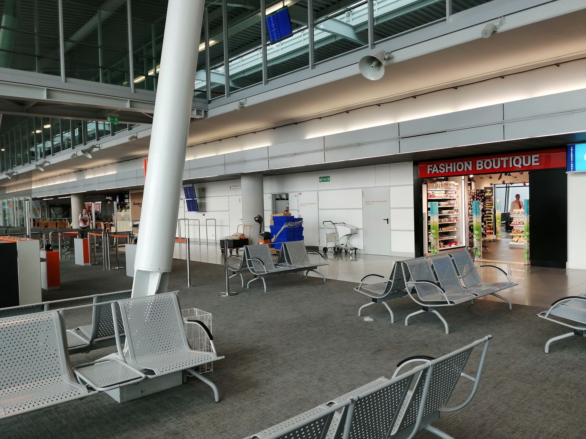 Honor 20 Lite oficjalnie. Nowy smartfon już w Polsce 28