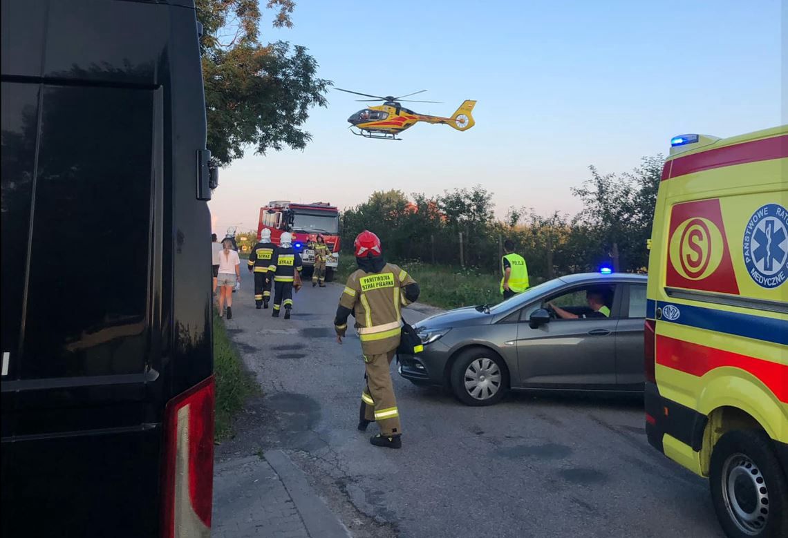 Służby ratunkowe na miejscu wypadku