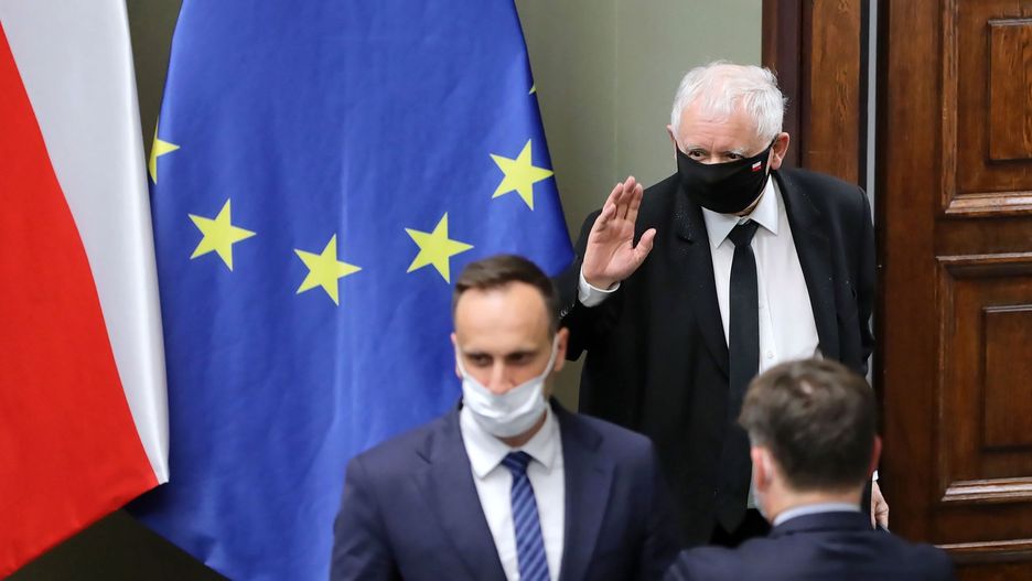 PiS wypłukuje się z powagi. Dla każdej partii to proces zabójczy [OPINIA] 