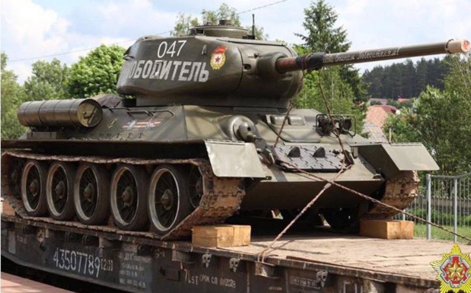 T-34-85 tanks roll into Belarus as new brigade rumours swirl