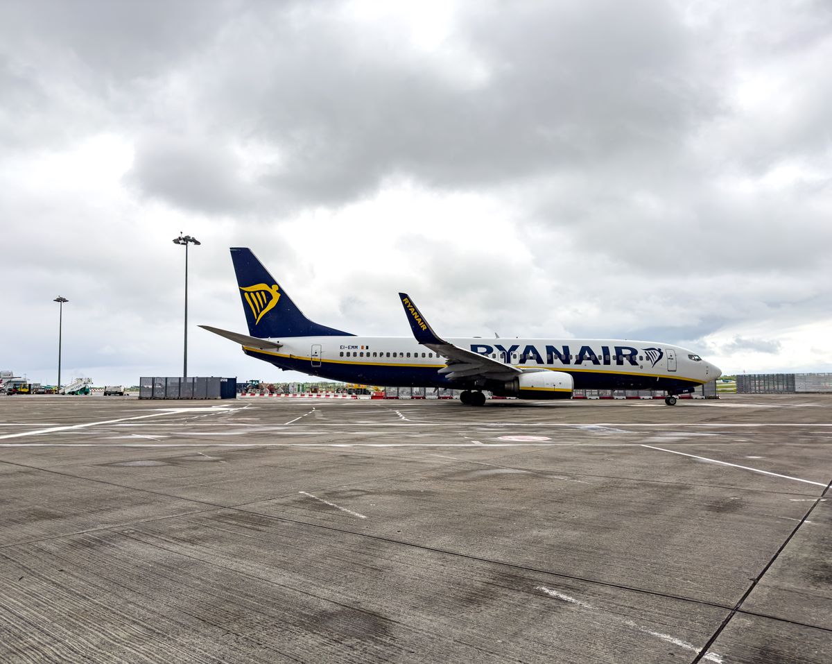Samolot linii Ryanair na lotnisku w Dublinie