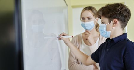 Wynagrodzenie nauczyciela. Tyle zarobi pedagog w 2022 roku