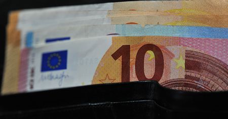 UE chce ograniczyć płatności gotówką. Jest limit