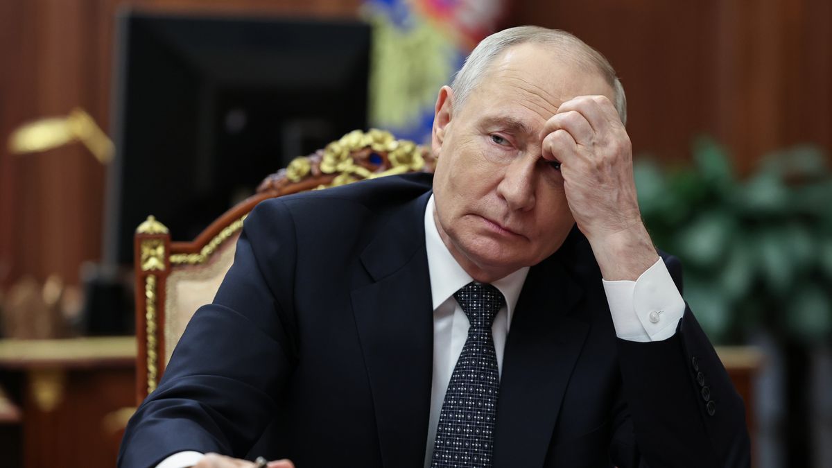 Russian President Vladimir Putin meets with Zaporozhye Region Governor Yevgeny Balitsky (not pictured) at the Kremlin in Moscow, Russia, 20 July 2026. EPA/ALEXANDER KAZAKOV/SPUTNIK/KREMLIN / POOL MANDATORY CREDIT Dostawca: PAP/EPA.