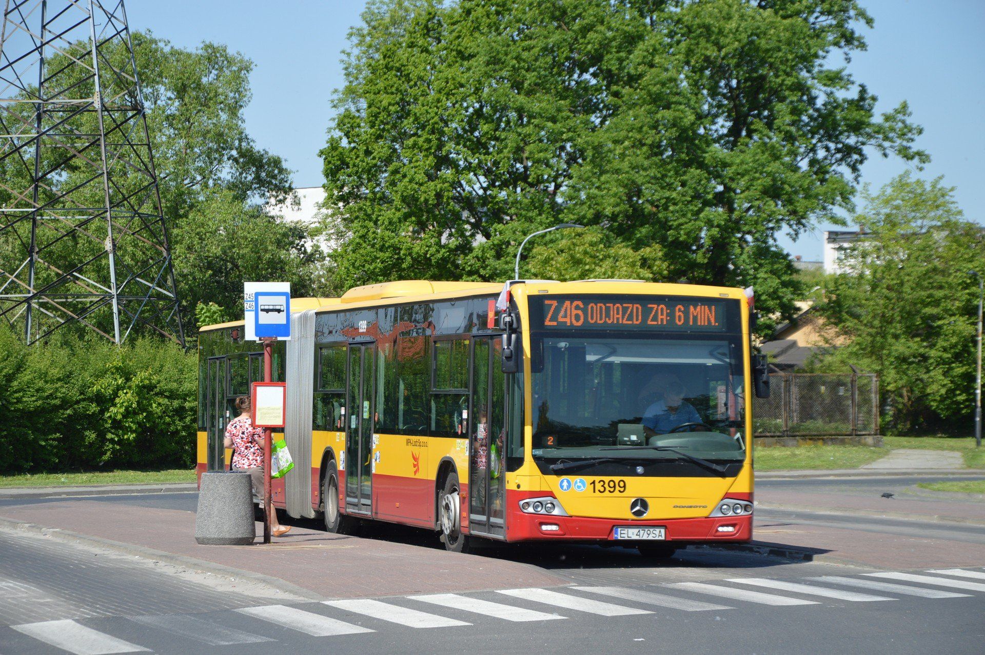 Jeszcze do niedawna do Ozorkowa docierały autobusy MPK. Teraz trzeba korzystać ze zgierskiej 10, w której należy posiadać bilet na IV strefę