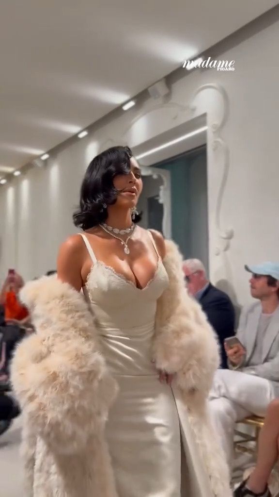 Kim Kardashian na wybiegu