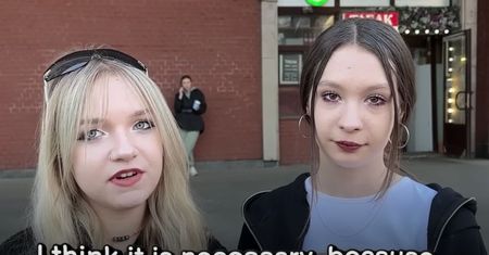 Na ulicy podszedł do Rosjan. "Mam nadzieję, że nie trafię do więzienia"