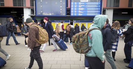 Jest plan w PKP. Będą ekologiczne myjnie dla samochodów i hotele