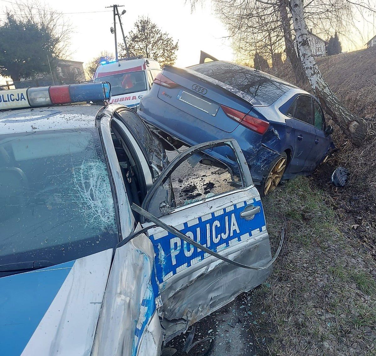 Pościg za RS3 zakończony strzałami. Kierowca przesadził