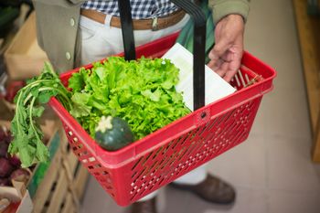 Młodzi Polacy nie mają drogich hobby. Większość ich wydatków pochłaniają codzienne sprawunki