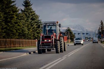 Wyjazd z pola może słono kosztować. Nawet 1500 zł kary
