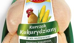 Grupa Drosed z nowym logo reklamuje Kurczaka Kukurydzianego