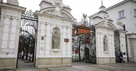 Warszawa. Semestr zimowy na UW zdalnie. Decyzja rektora