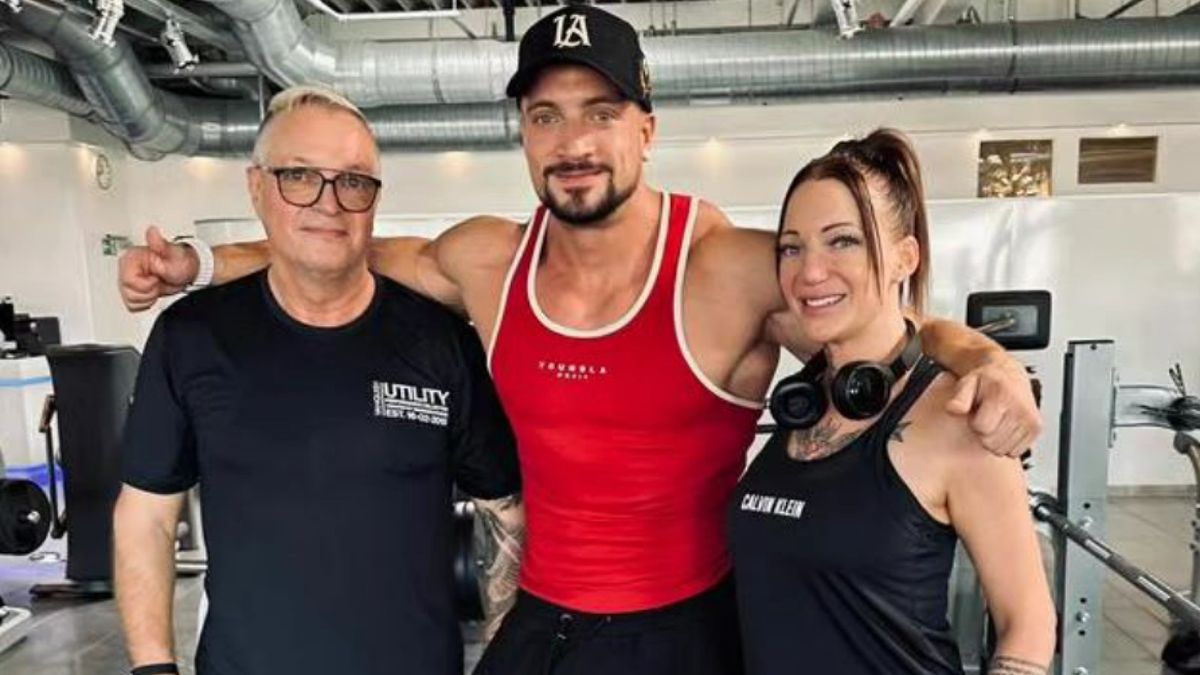 Na zdjęciu: Jo Lindner z ojcem (z lewej) i siostrą (z prawej)