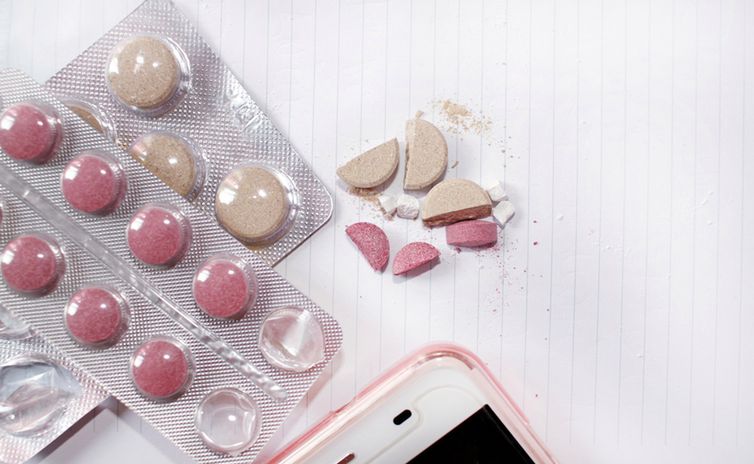 Co powinny zawierać tabletki na włosy? Skład i zalety preparatów na włosy