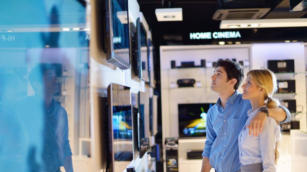 Idzie nowe? A gdzie tam! Polacy wciąż uwielbiają tradycyjną telewizję 1