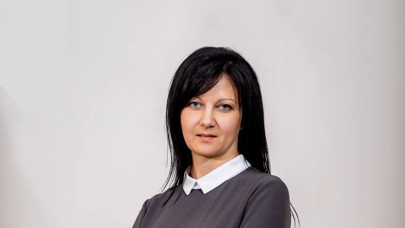 Edyta pracuje w terenie z dłużnikami