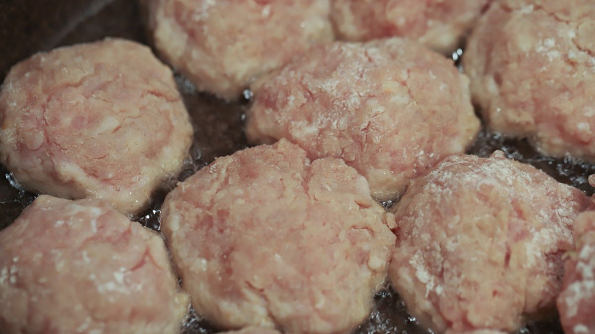 Dlaczego kotlety mielone pękają?