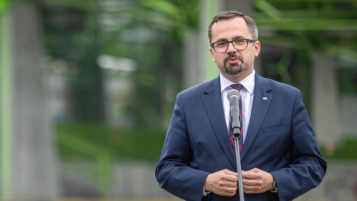Marcin Horała twierdzi, że Rafał Trzaskowski działa wbrew polskiej racji stanu. Wszystko dlatego, że chciałby przesunąć budowę CPK