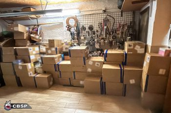 CBŚP rozbiło gang. Milion sztuk e-papierosów mogło trafić na rynek