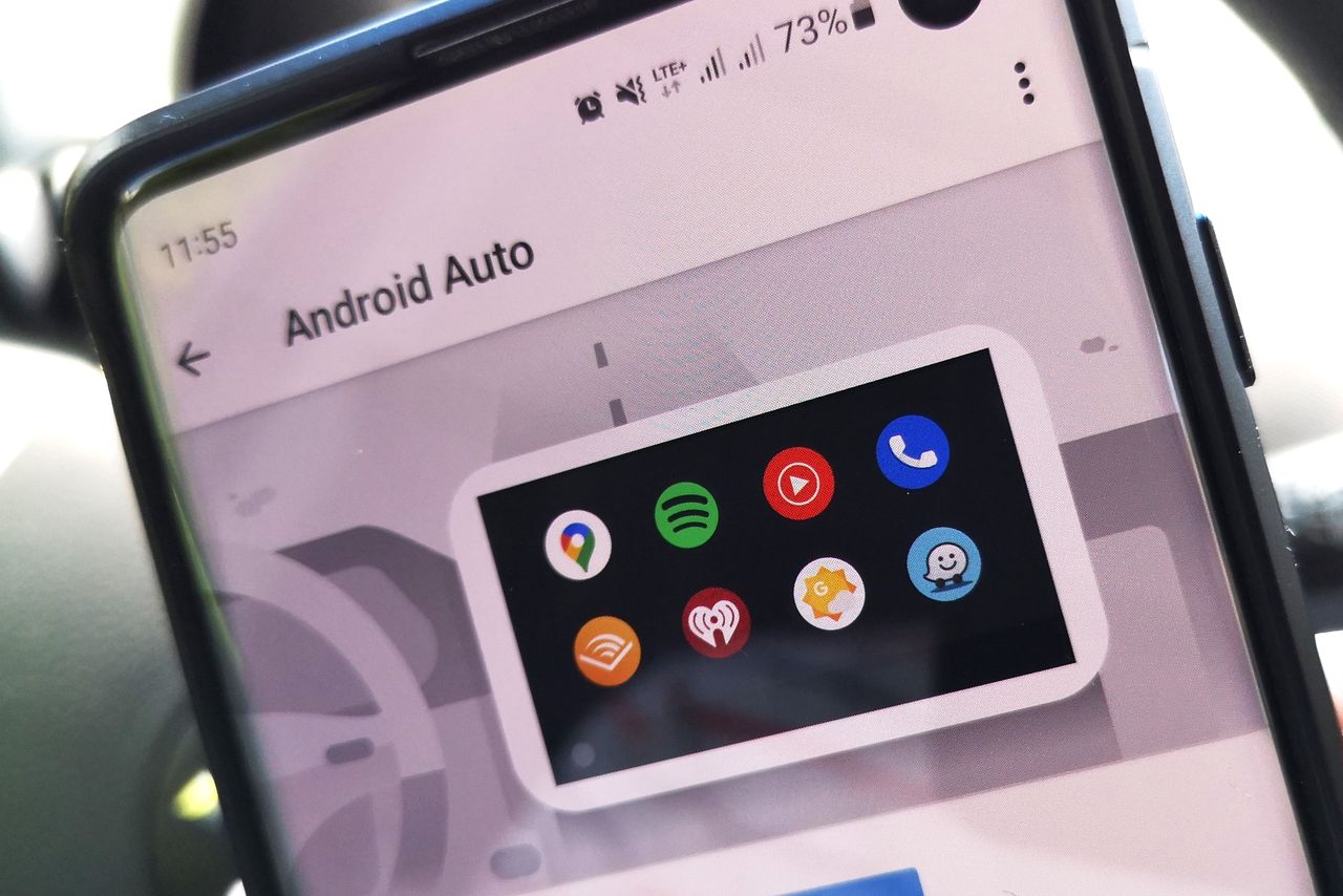 Android Auto glitch: Google Assistant adds unexpected sighs