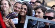 Ashton Kutcher i Mila Kunis śmieją się z tabloidowych doniesień. "To koniec między nami" (WIDEO)