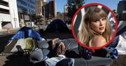 Przesiedlają bezdomnych z ich obozów. W tle koncerty Taylor Swift