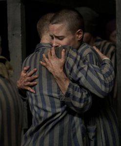 "Mój dziadek przeżył Holocaust". Reżyserka "Tatuażysty z Auschwitz" staje w obronie serialu