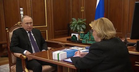 Putin pokazał się publicznie. Zaprezentowano mu nowy rosyjski lek na COVID-19