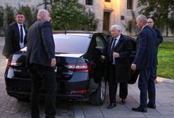 Kraków. Jarosław Kaczyński był na Wawelu. Politycy pojechali do biura PiS