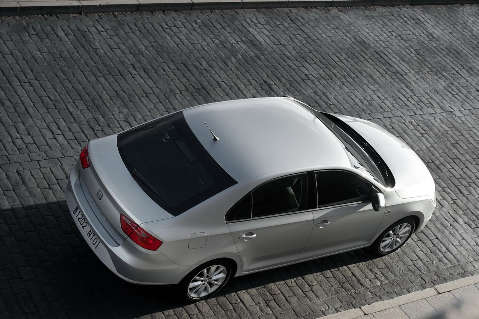 Seat Toledo (2012) - obszerna galeria zdjęć 34