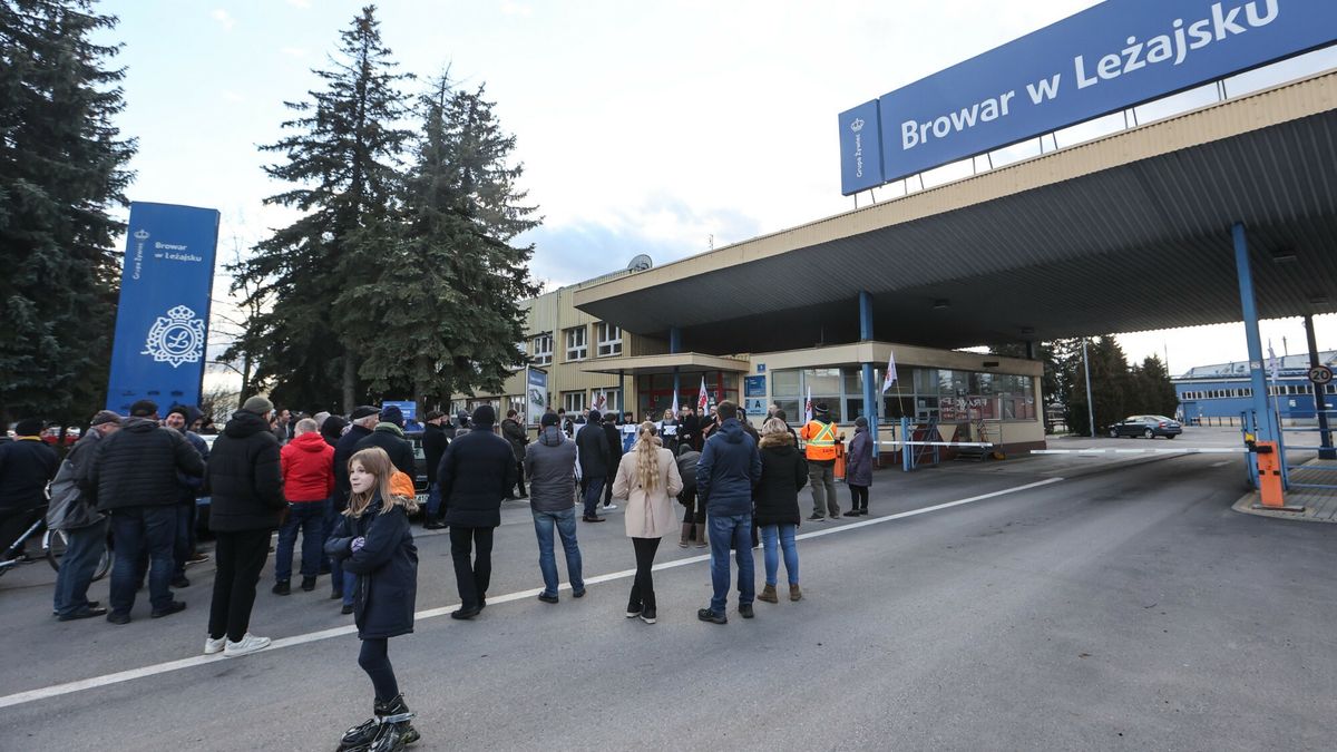 Pikieta przeciwko zamknięciu browaru Leżajsk w 2023 roku