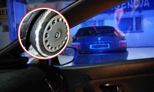 Jechał BMW. Policjanci wskazali na opony. Tak się wybrał w śnieżycę