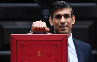 Wielka Brytania rozdaje miliardy. Rośnie ryzyko inflacji