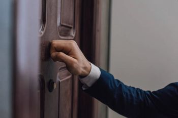 Zapukają do drzwi Polaków. Możesz zapłacić karę. Nawet 500 zł