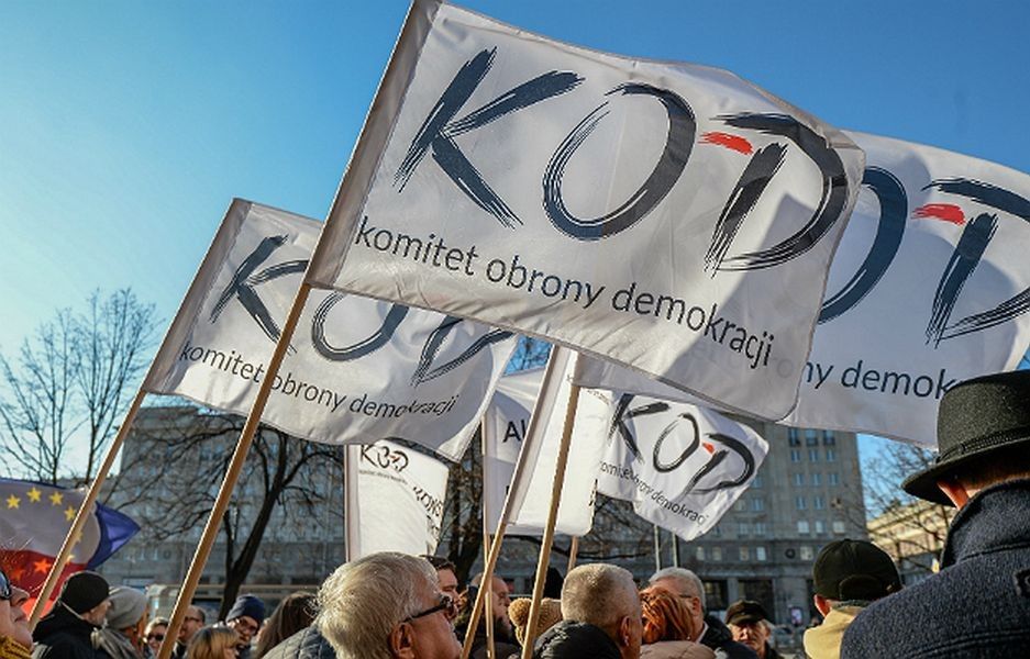 Na żywo: Kolejna manifestacja KOD. "Obywatele dla demokracji” [WIDEO]