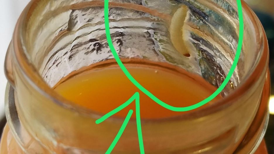 Robak w soku dla dzieci BOBO FRUT. Ojciec ostrzega