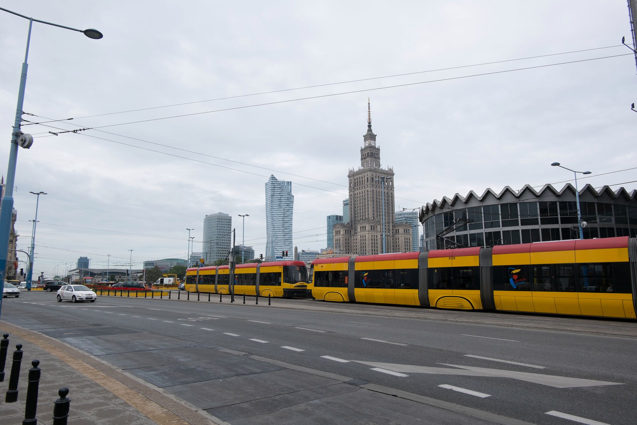 Nowy bezlusterkowiec do 2000 zł - na które aparaty warto zwrócić uwagę? 110