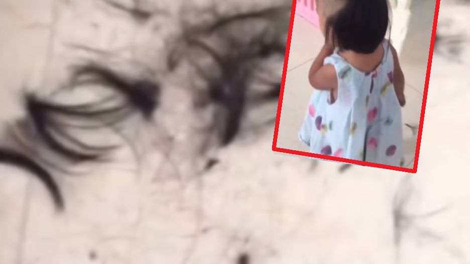 Przez sekundę było cicho. Mama przeraziła się, gdy weszła do pokoju