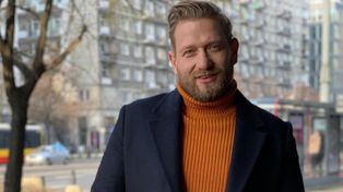 Swetry i bluzy męskie. Przegląd najmodniejszych modeli na zimę