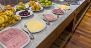 Nigdy nie jedz tego w hotelu. Ekspertka ostrzega przed zatruciem