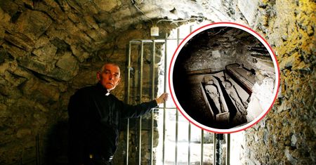 Brak nogi, uszkodzone ręce i kręgosłup. Zbeszczeszczenie w Irlandii