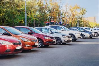 Leasing auta używanego. Kiedy to naprawdę ma sens?