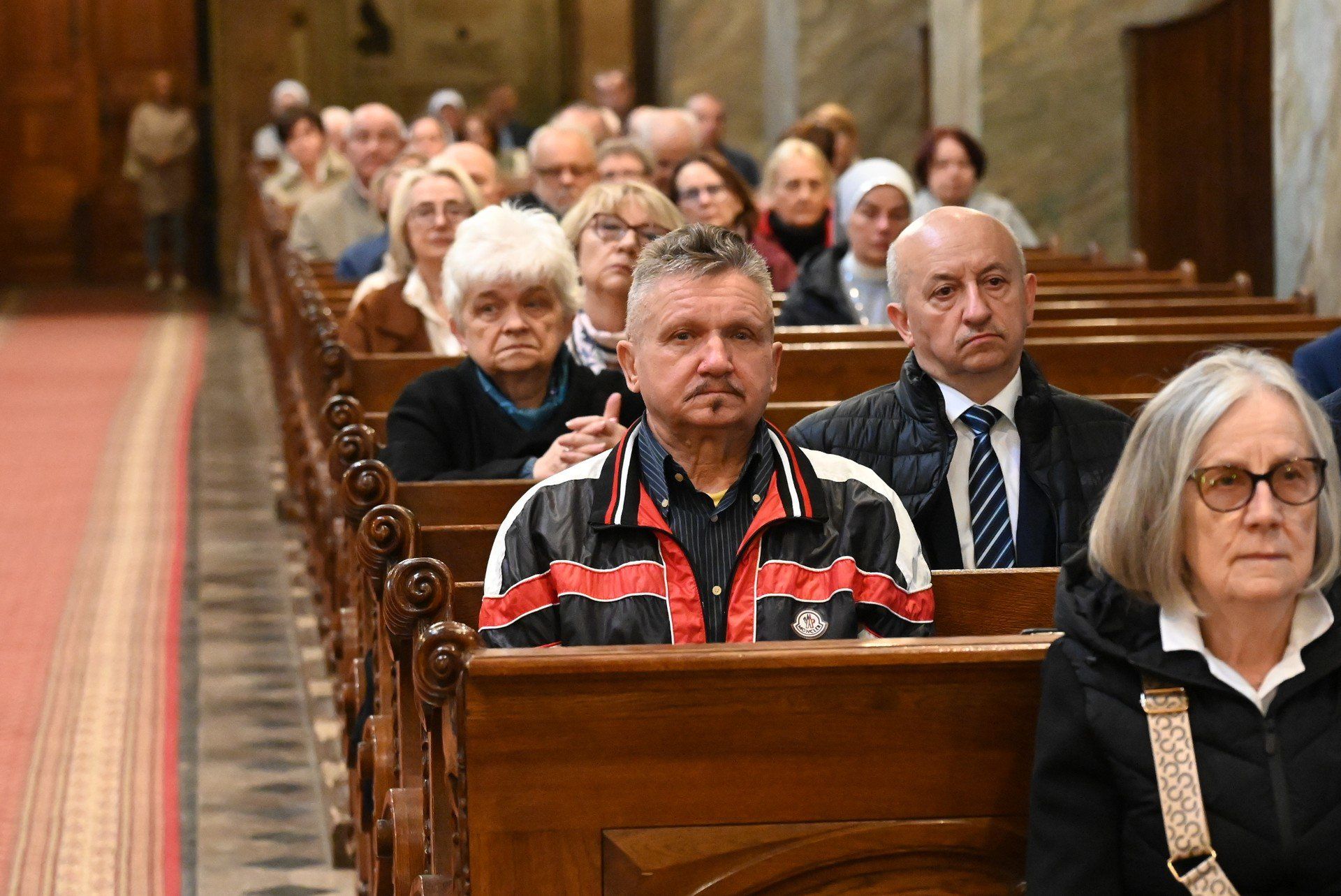 Msza Święta w Bazylice Katedralnej z okazji 300-lecia I Liceum Ogólnokształcącego imienia Stefana Żeromskiego w Kielcach.