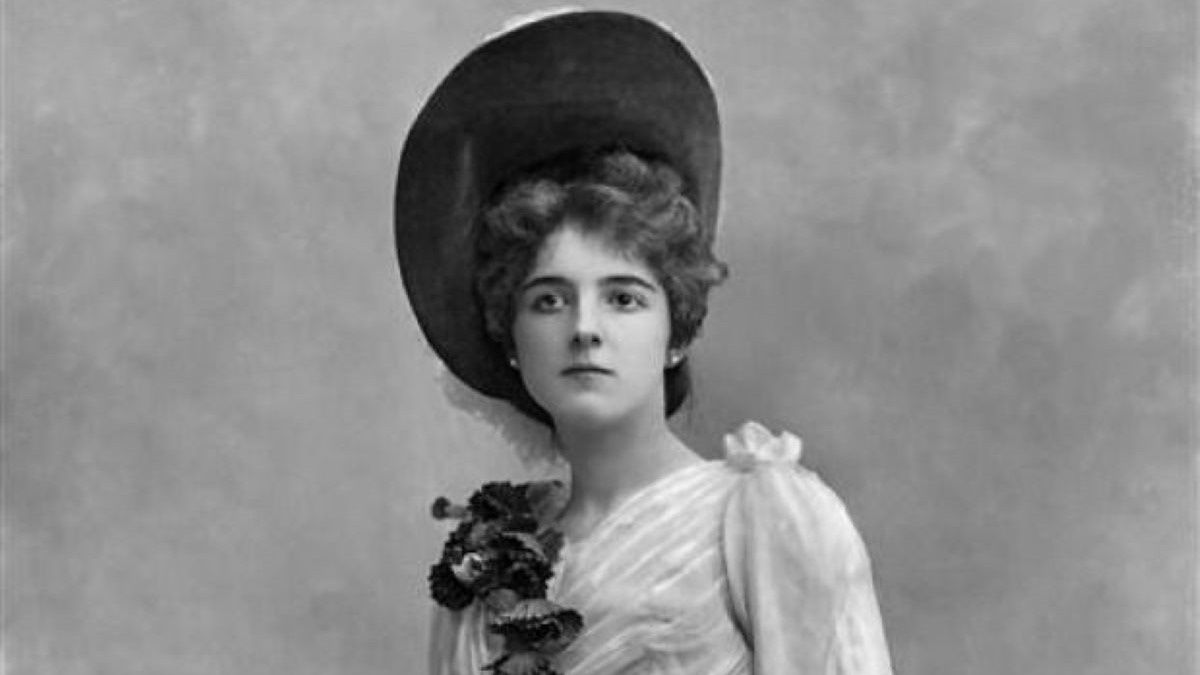 Clara Ward
