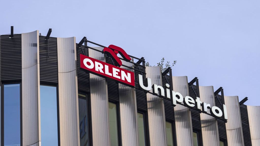 Orlen Unipetrol na dużym minusie. Szefostwo chce ciąć zatrudnien