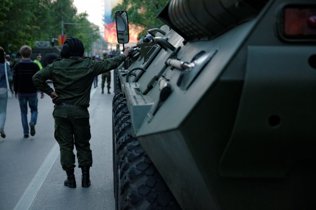 Chipy z lodówek i zmywarek w sprzęcie wojskowym Rosji. Armia Putina robi, co może - Rosyjski czołg - zdjęcie ilustracyjne