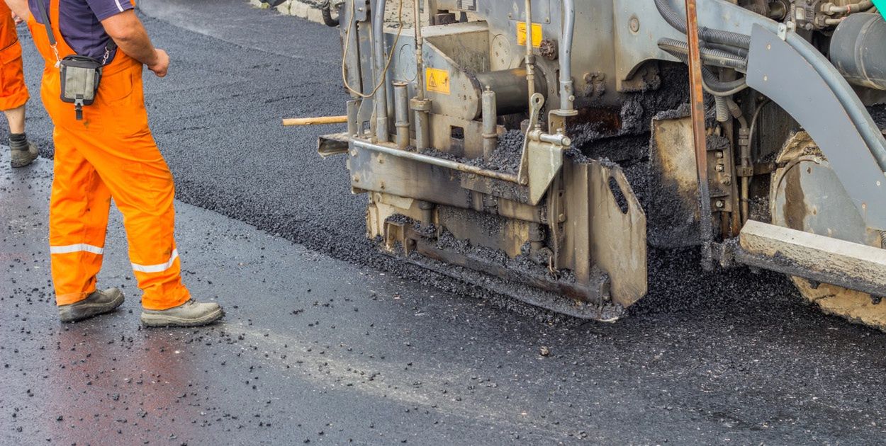 Włocławek: Podpisano umowy na przebudowę dróg powiatowych