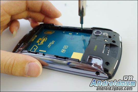 Sony Ericsson Xperia Play rozebrany na części pierwsze [galeria] 5