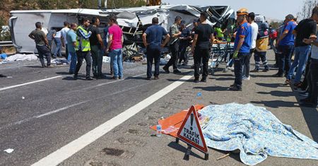 Turcja. 35 ofiar dwóch wypadków. Koszmarne zderzenia
